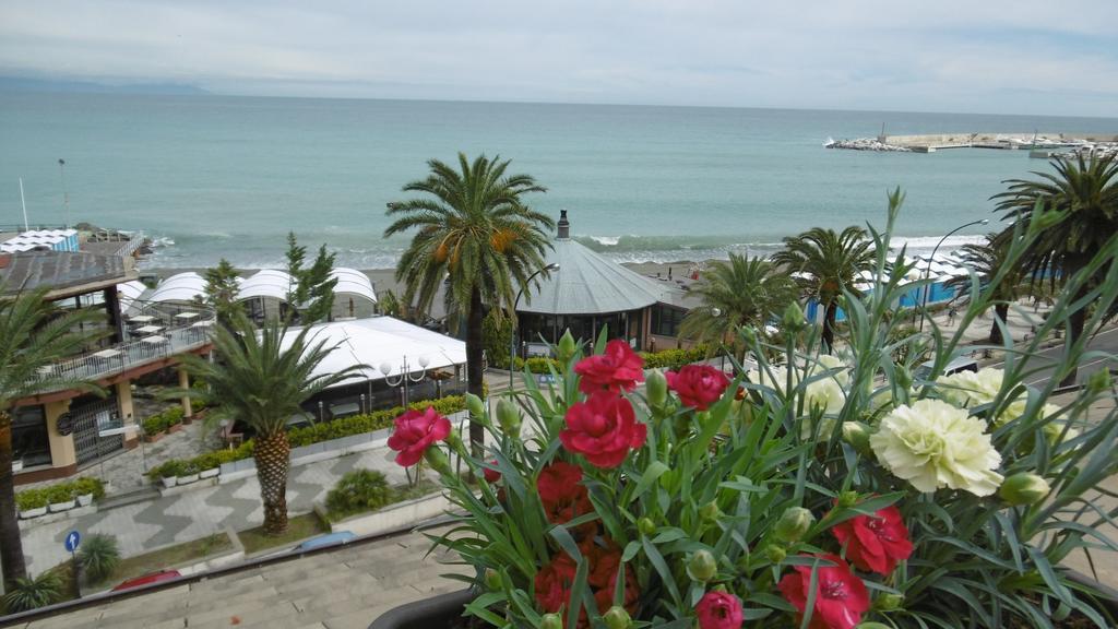 Hotel Riviera Arenzano Exterior photo